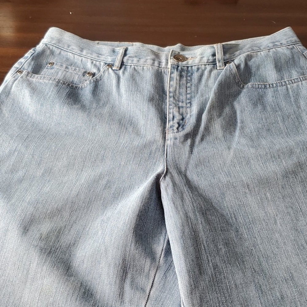 Straight Leg jeans